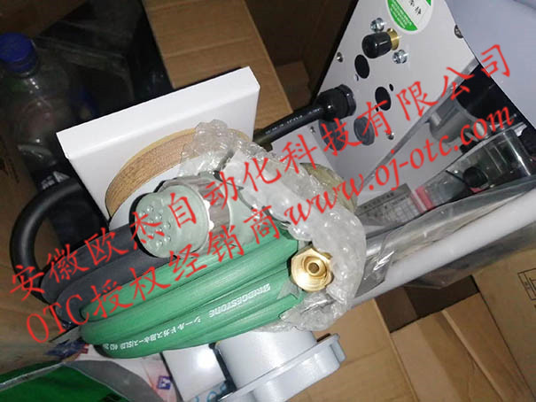 CM-7402空冷鐵焊OTC送絲機 CM-7402空冷鐵焊OTC送絲機